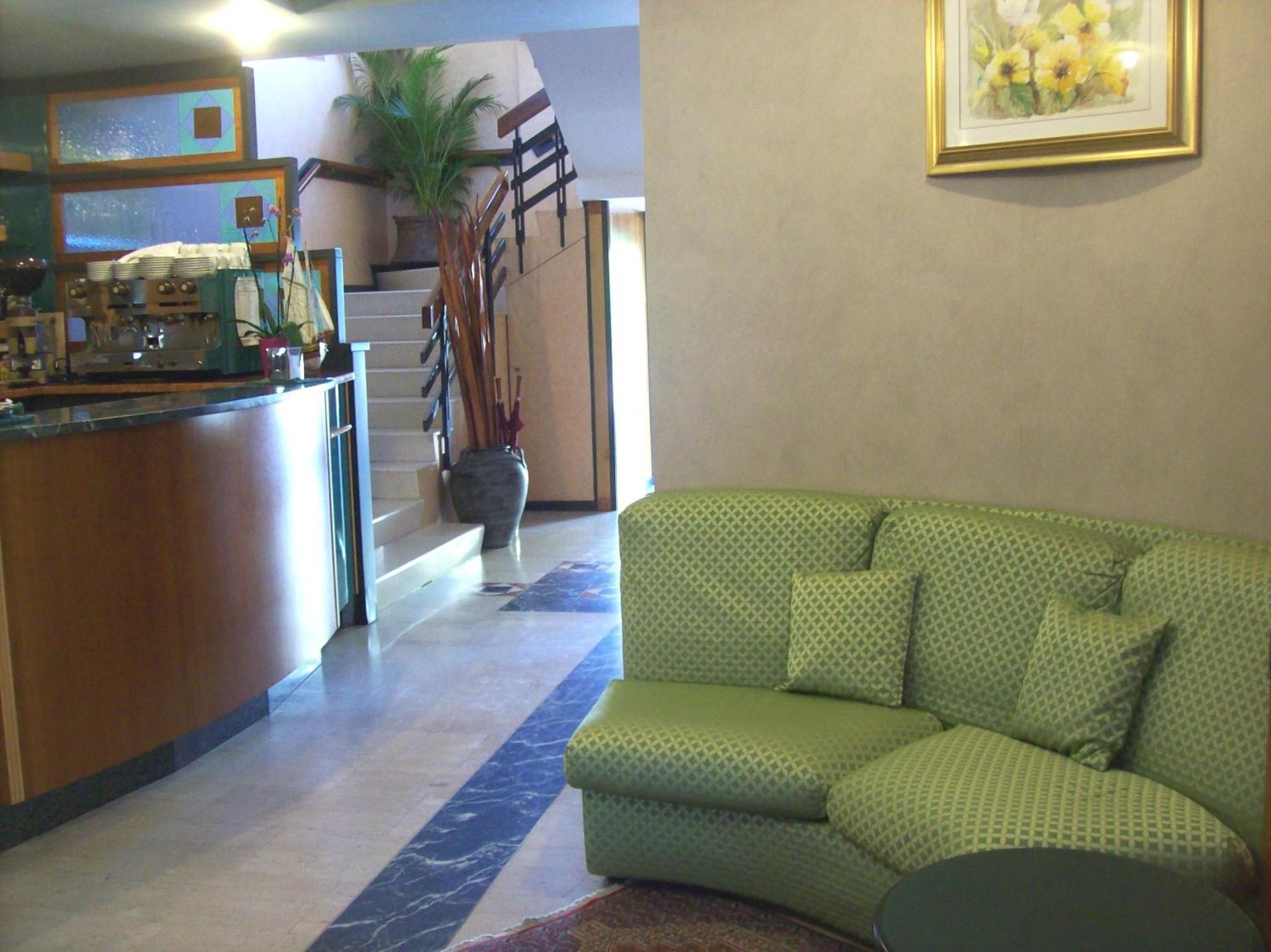 Hotel Sole Giulianova Eksteriør billede
